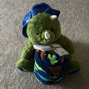 NWT Plush bear and throw